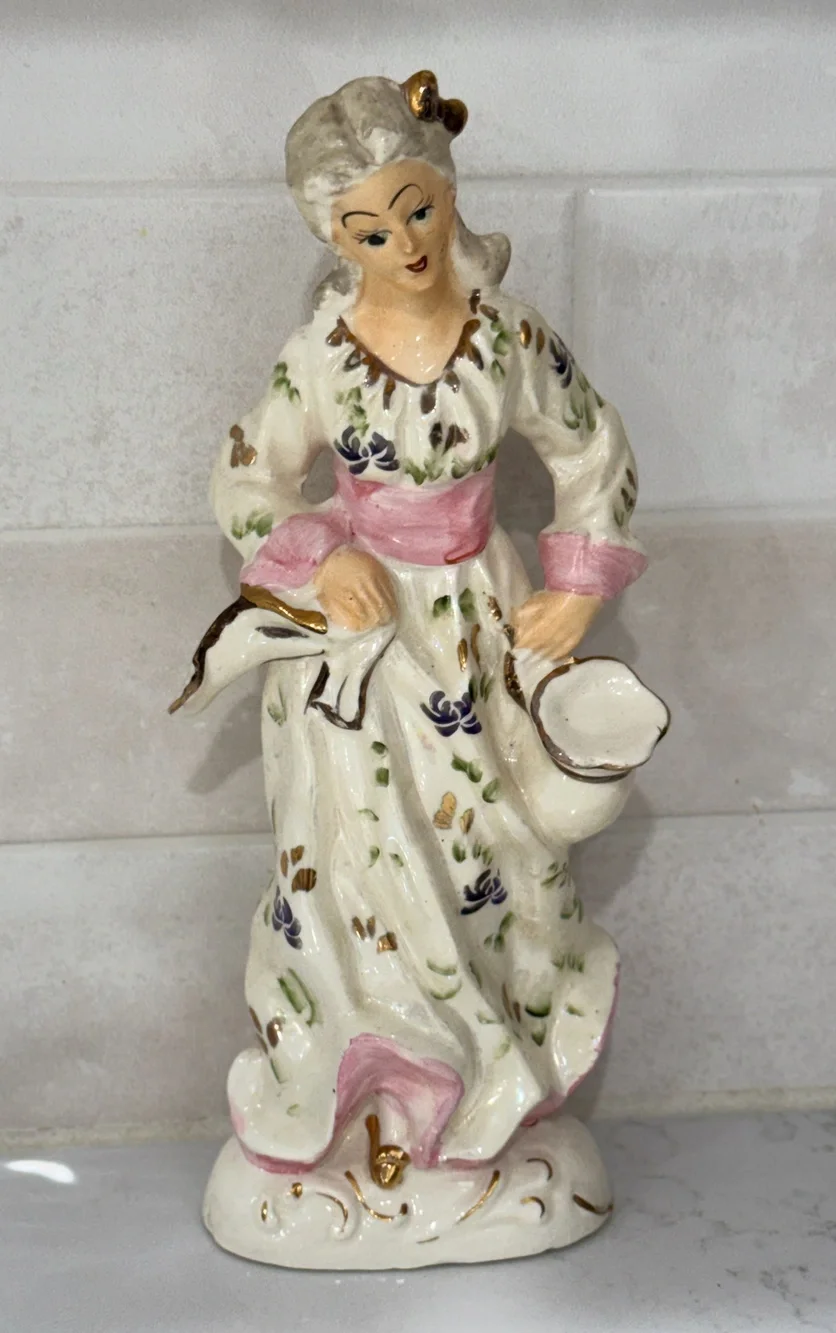 Vintage Porcelain Rococo Courting Couple Figurines Japan Gold Floral Set Regency